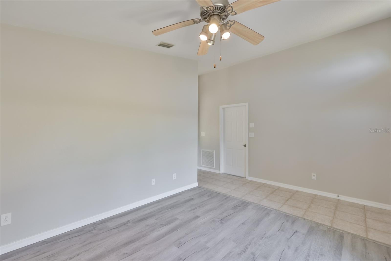 15820 N 49TH ST, CLEARWATER, FL, 33762