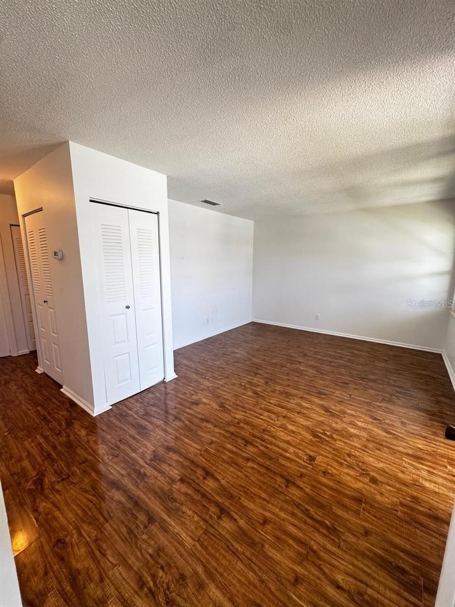 O6362215 Property Photo