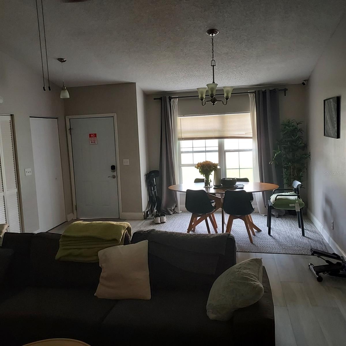 2008 GREGORY DR, TAMPA, FL, 33613