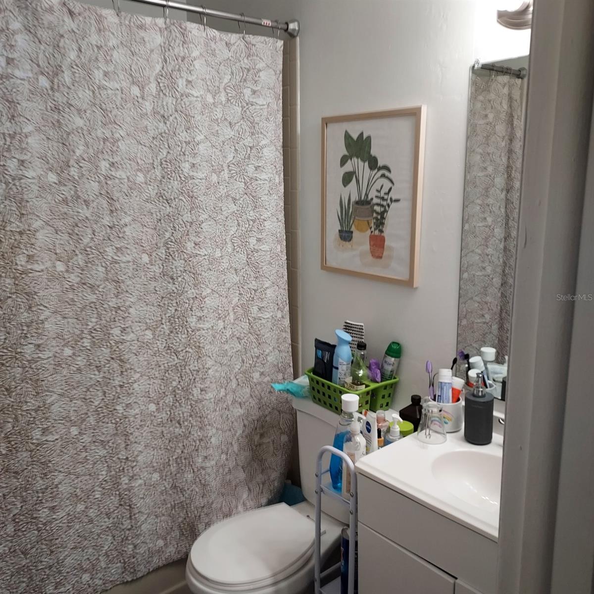 2008 GREGORY DR, TAMPA, FL, 33613