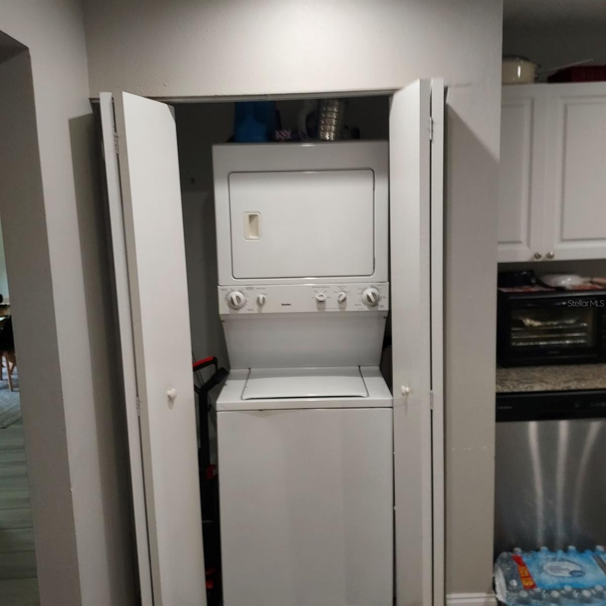 2008 GREGORY DR, TAMPA, FL, 33613