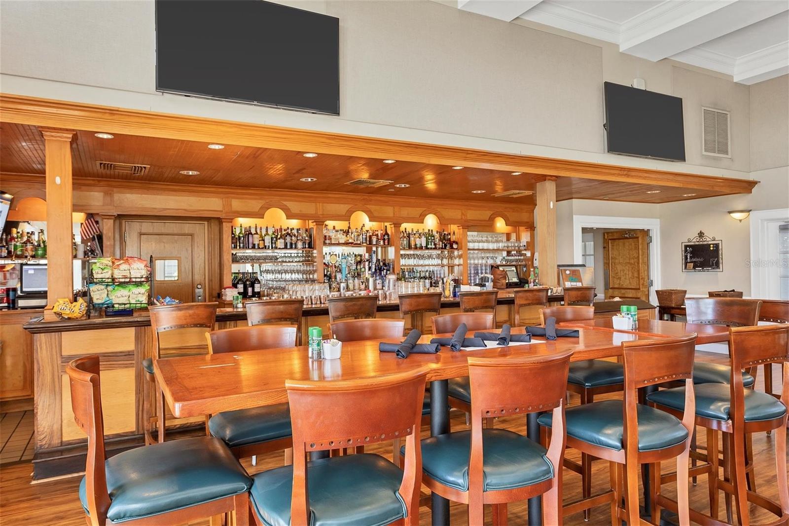 446 PINEWOOD LAKE DR, VENICE, FL, 34285