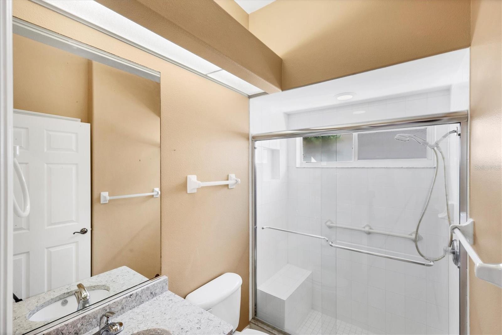 446 PINEWOOD LAKE DR, VENICE, FL, 34285