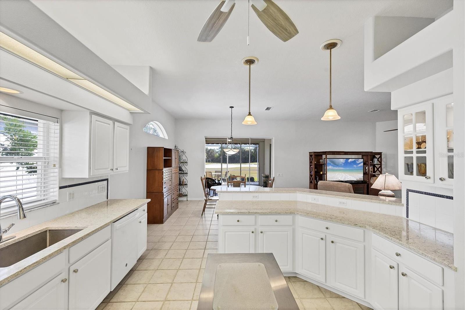 446 PINEWOOD LAKE DR, VENICE, FL, 34285