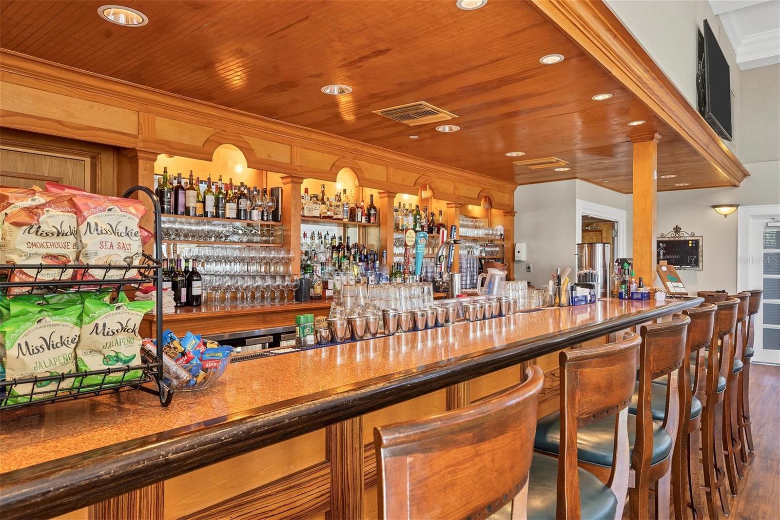 446 PINEWOOD LAKE DR, VENICE, FL, 34285