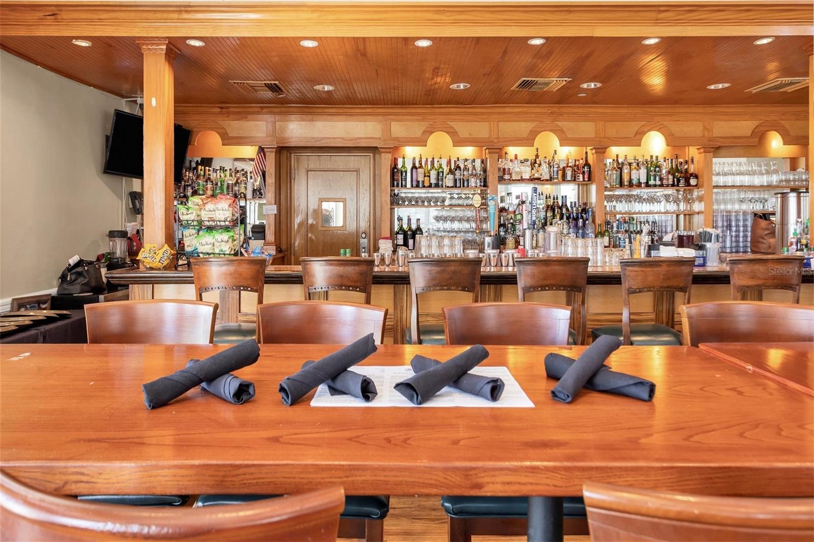 446 PINEWOOD LAKE DR, VENICE, FL, 34285