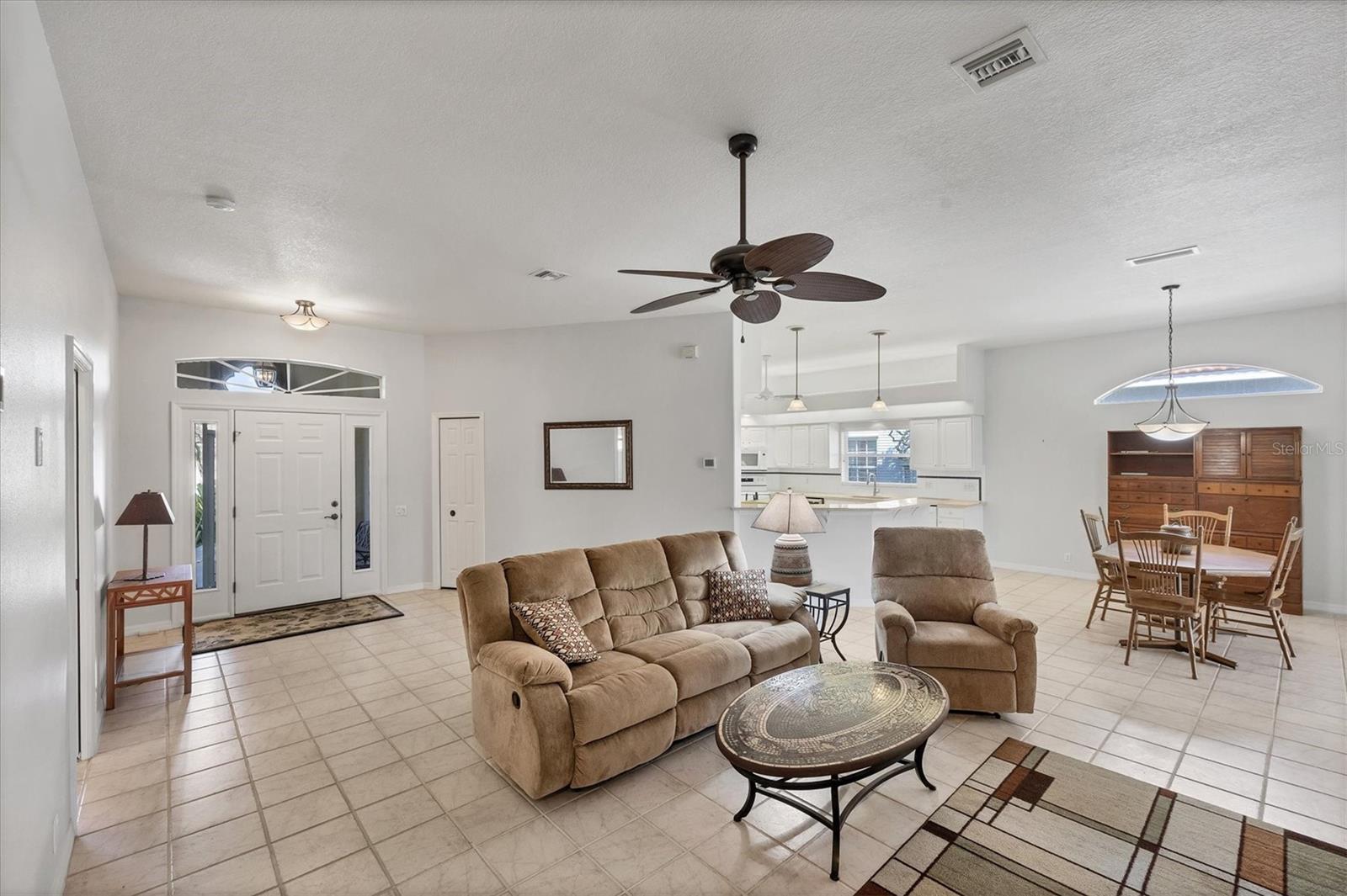 446 PINEWOOD LAKE DR, VENICE, FL, 34285