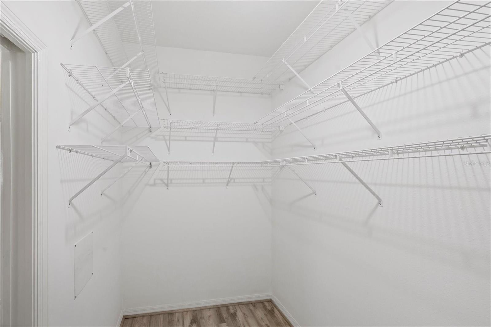 446 PINEWOOD LAKE DR, VENICE, FL, 34285