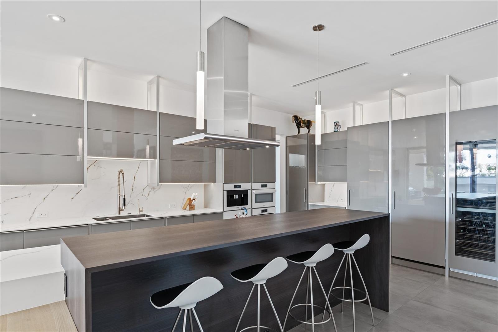 A4672827 Property Photo