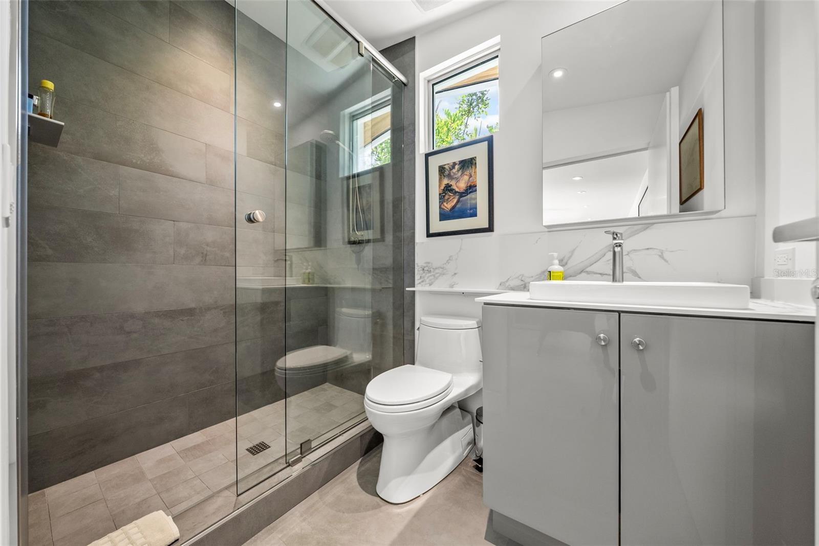 A4672827 Property Photo