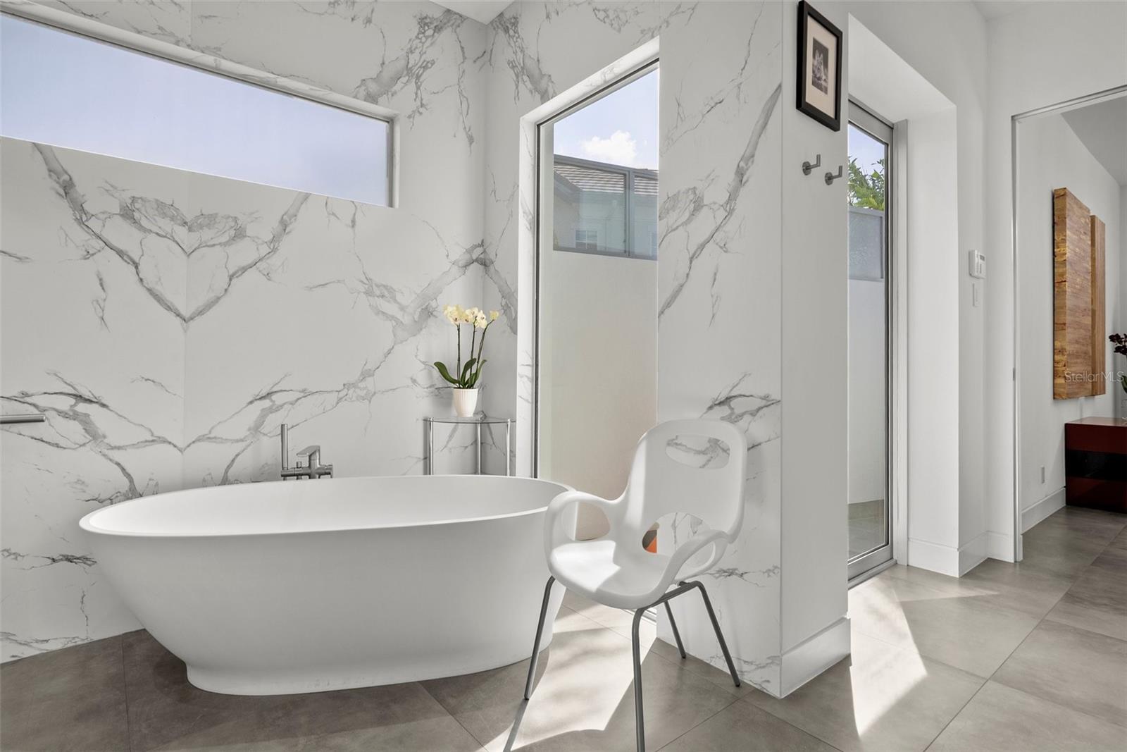 A4672827 Property Photo