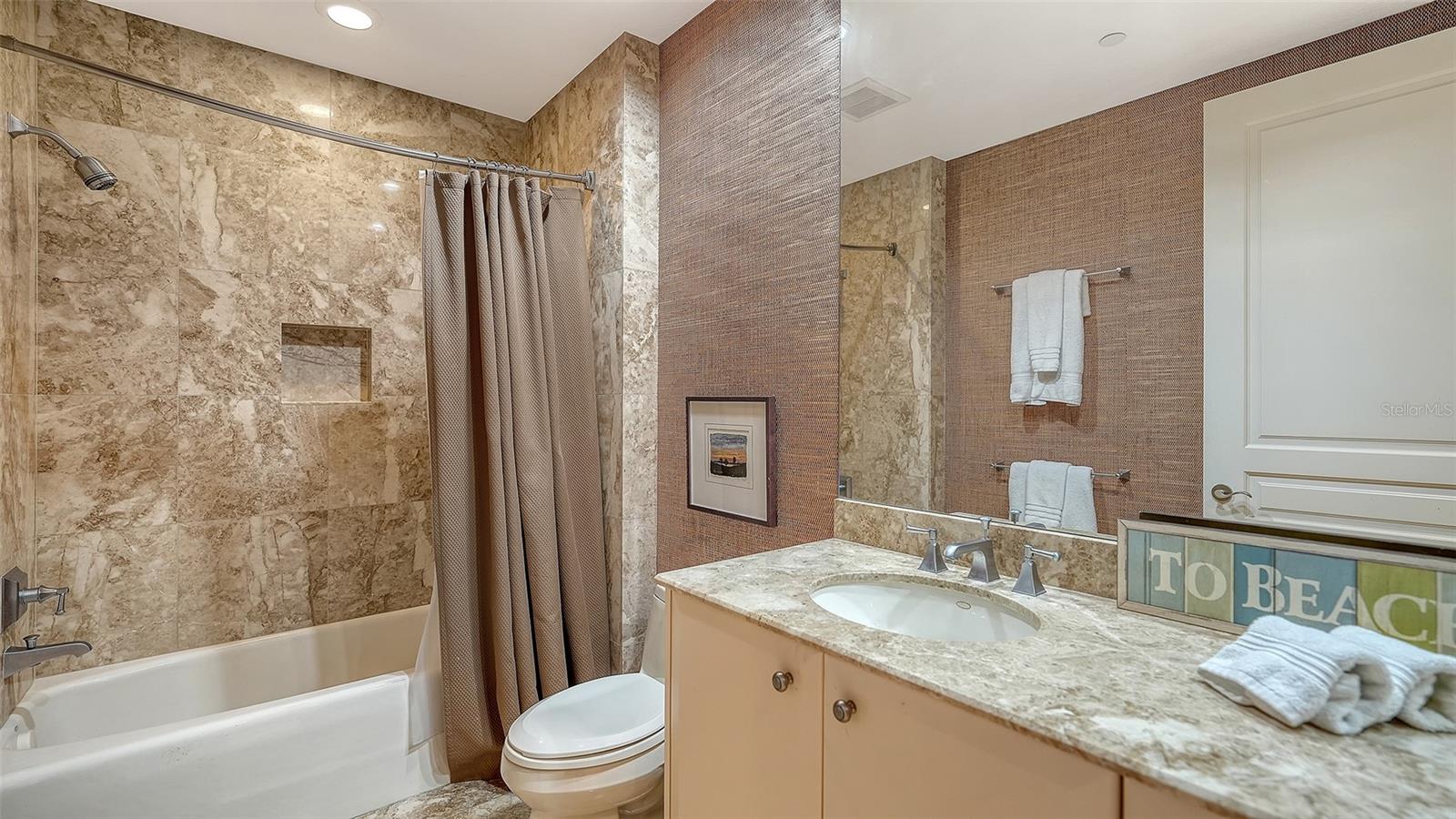 A4672832 Property Photo