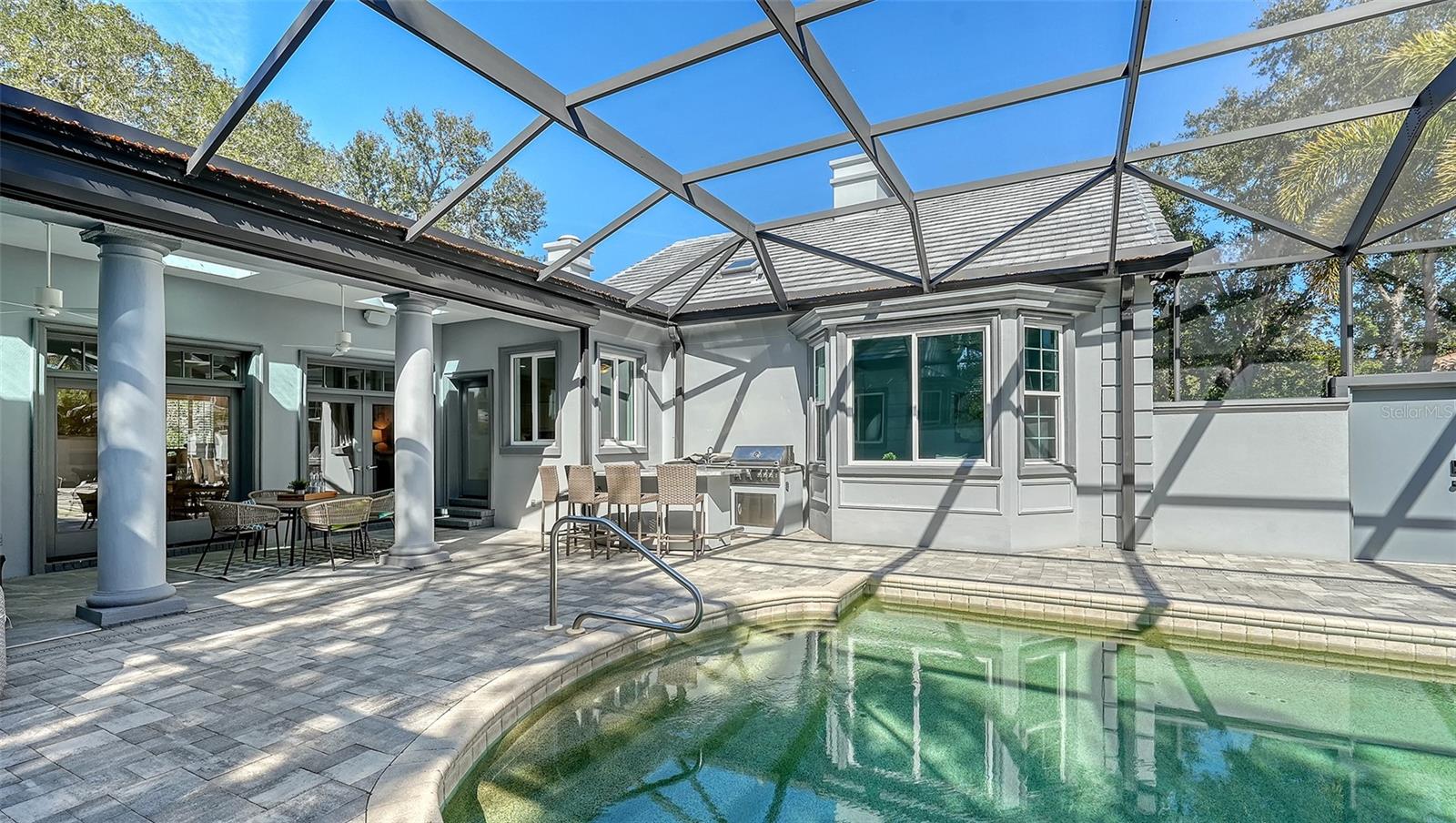 A4672843 Property Photo