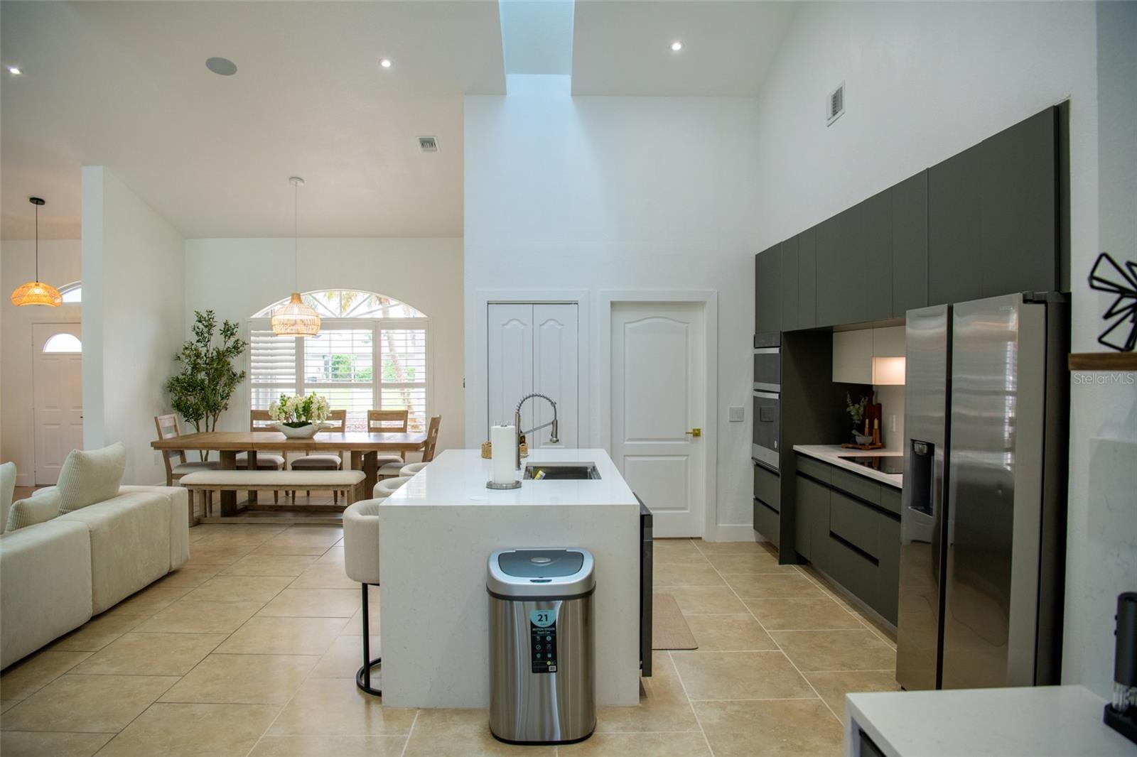 1010 JOYCE CT, VENICE, FL, 34293