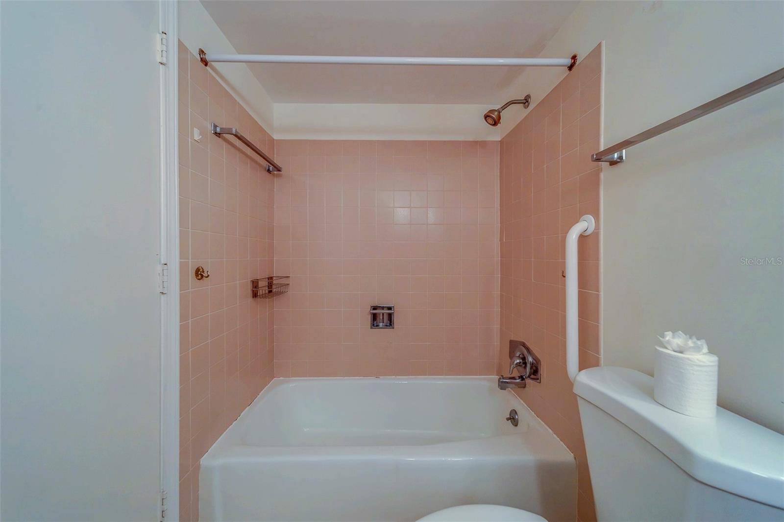 69 COUNTRY CLUB DR, LARGO, FL, 33771