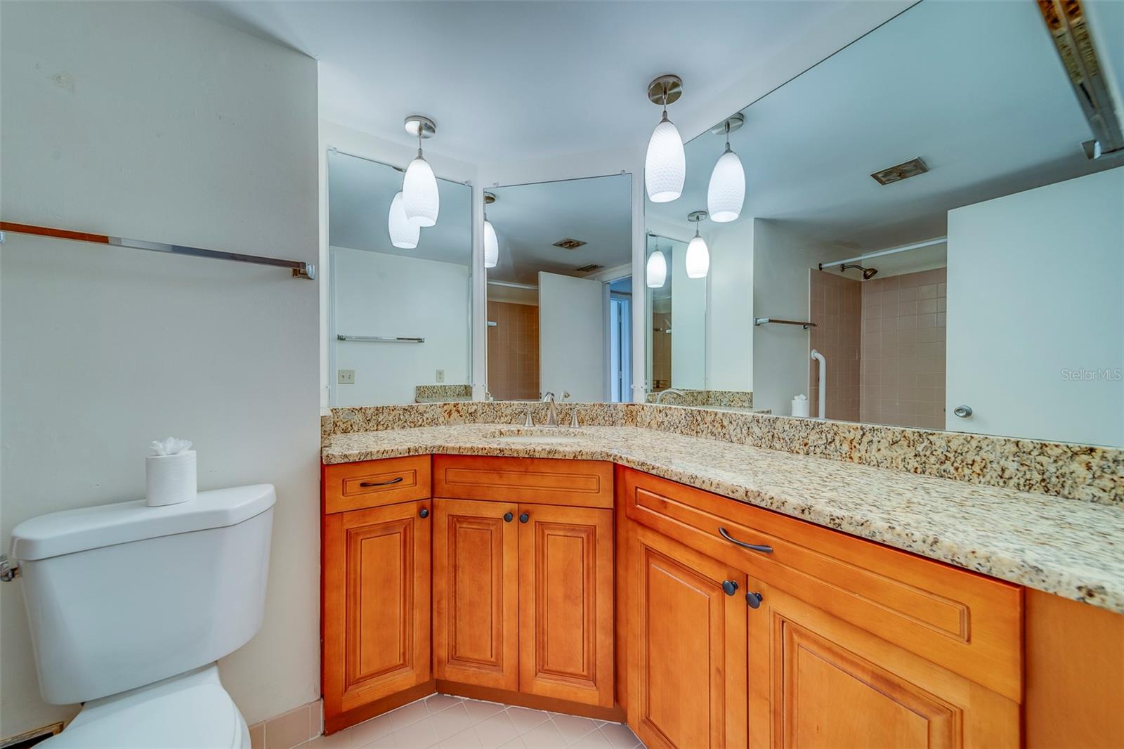 69 COUNTRY CLUB DR, LARGO, FL, 33771