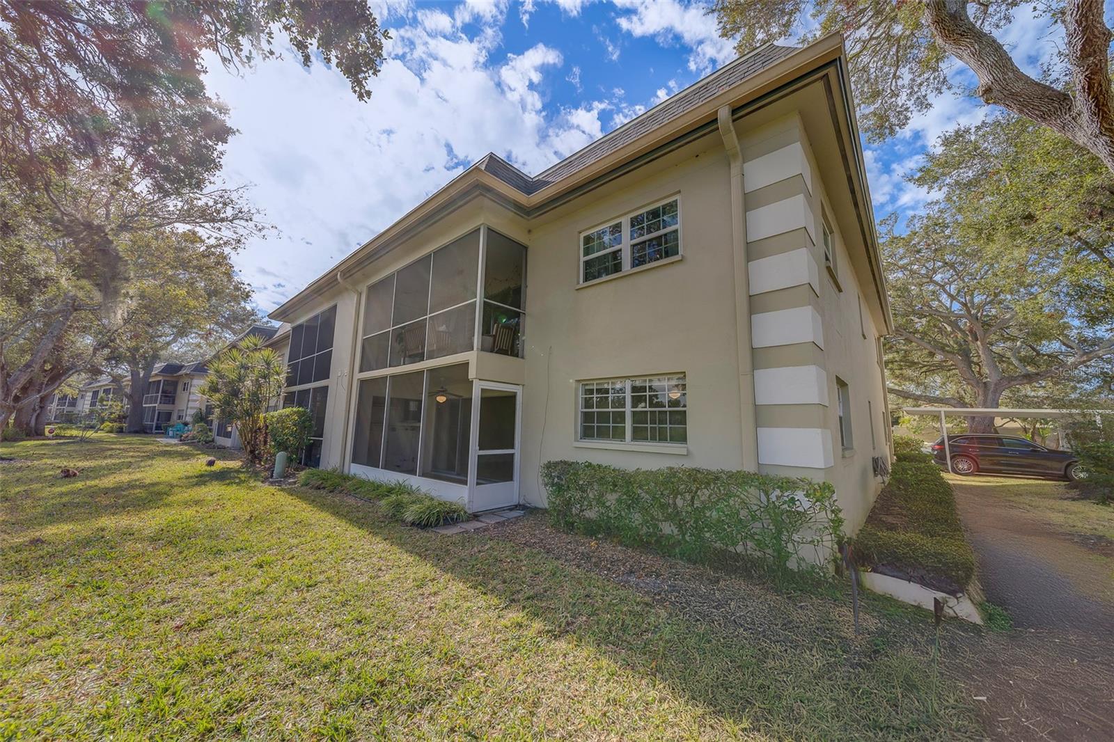 69 COUNTRY CLUB DR, LARGO, FL, 33771