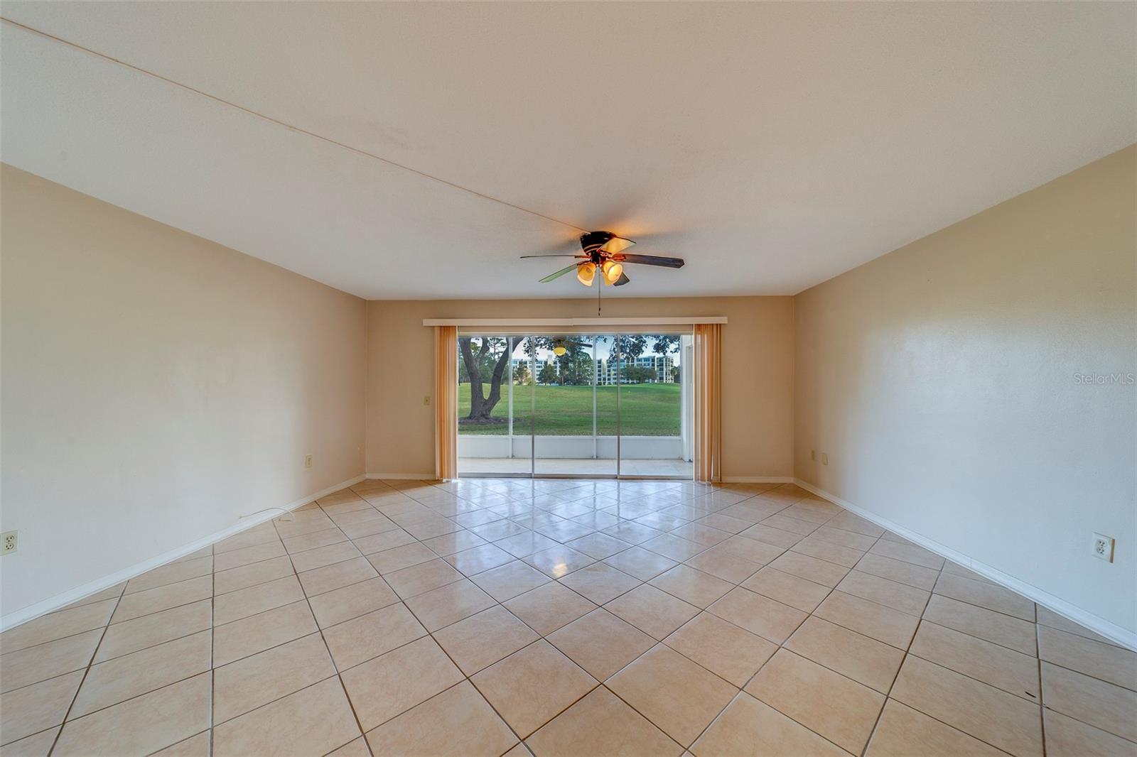 69 COUNTRY CLUB DR, LARGO, FL, 33771