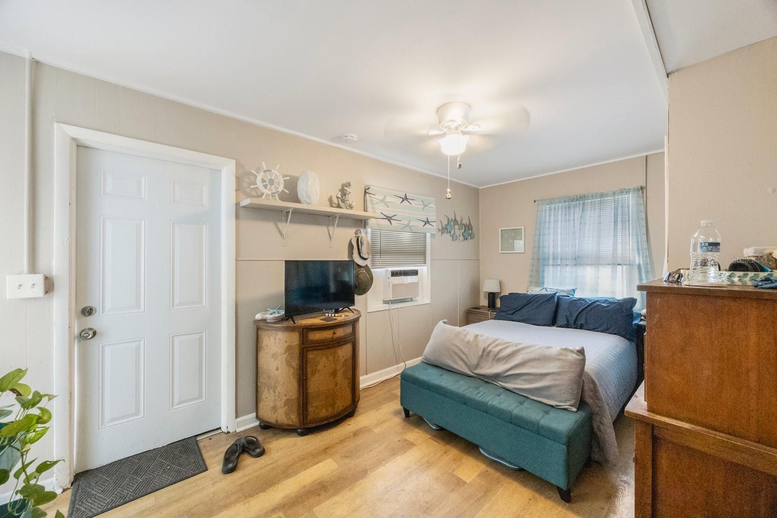 325 41ST ST N, ST PETERSBURG, FL, 33713