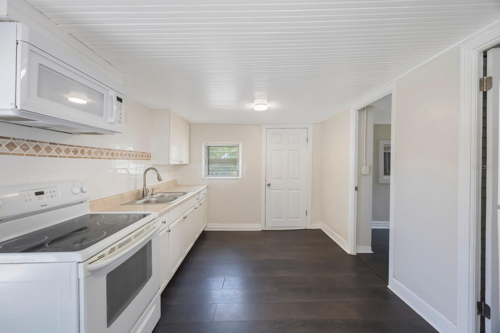 325 41ST ST N, ST PETERSBURG, FL, 33713