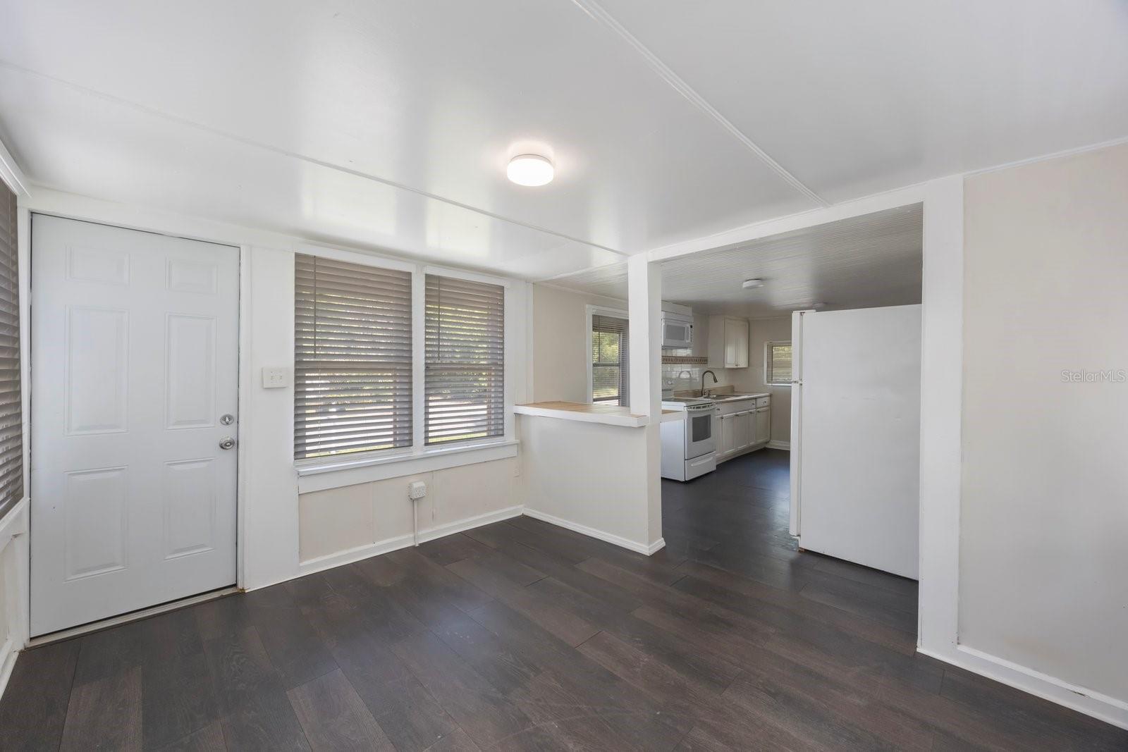 325 41ST ST N, ST PETERSBURG, FL, 33713