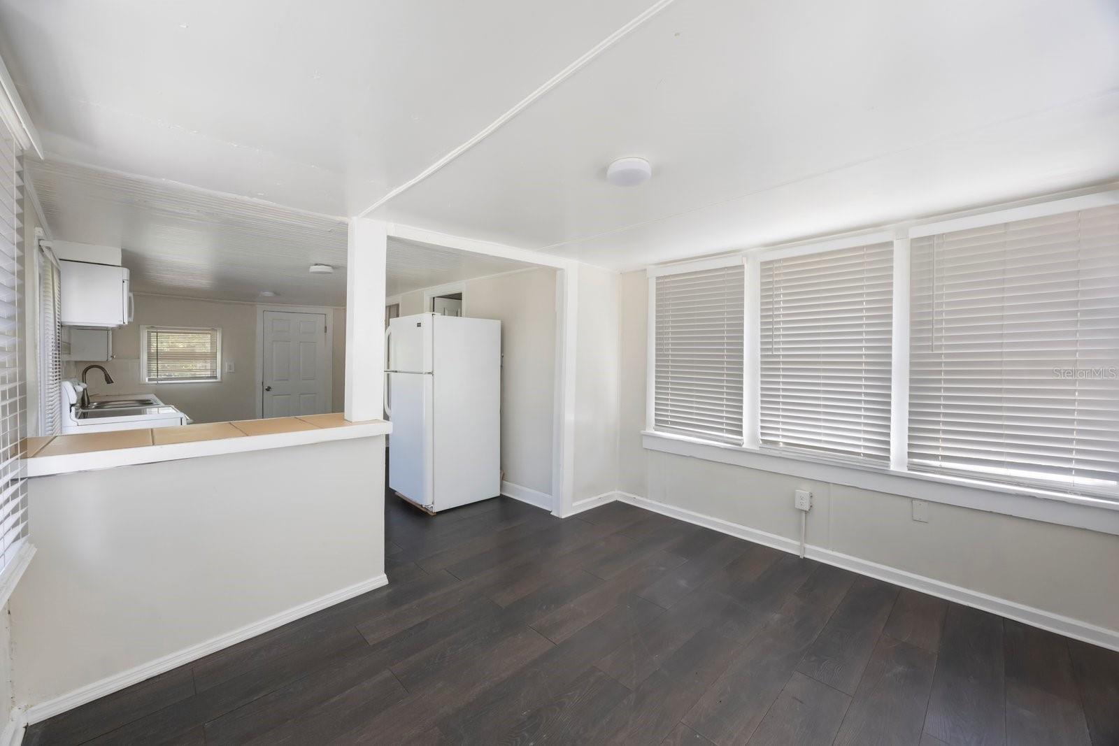 325 41ST ST N, ST PETERSBURG, FL, 33713