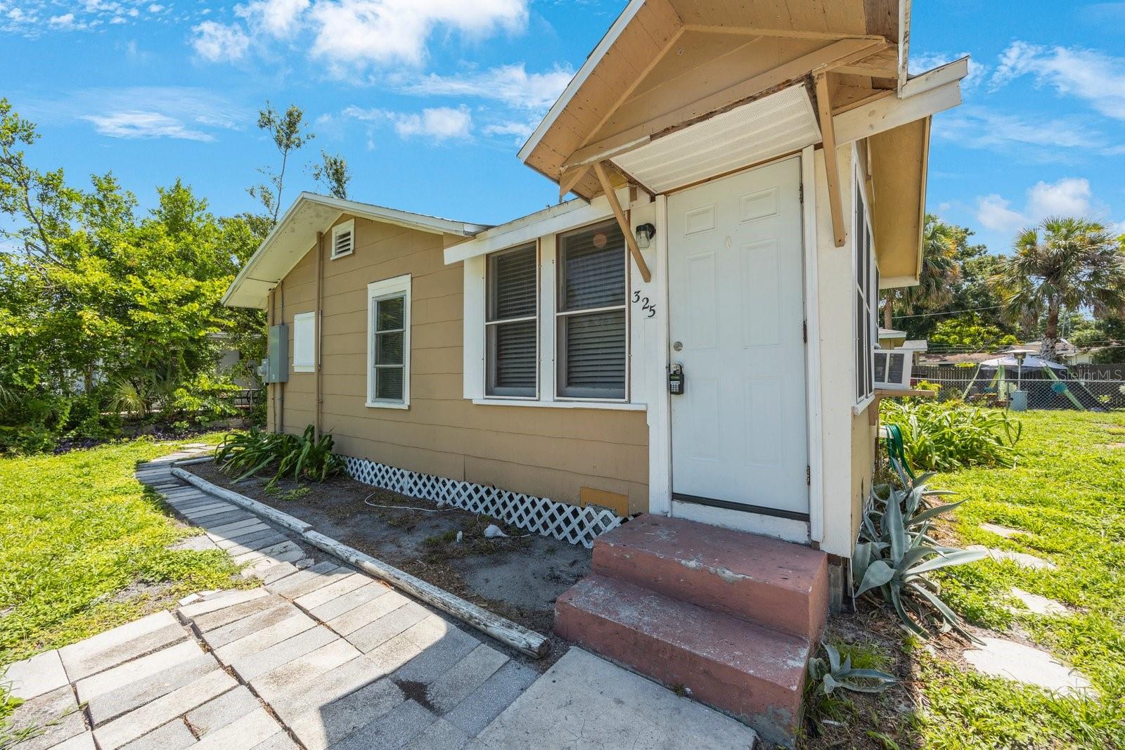 325 41ST ST N, ST PETERSBURG, FL, 33713