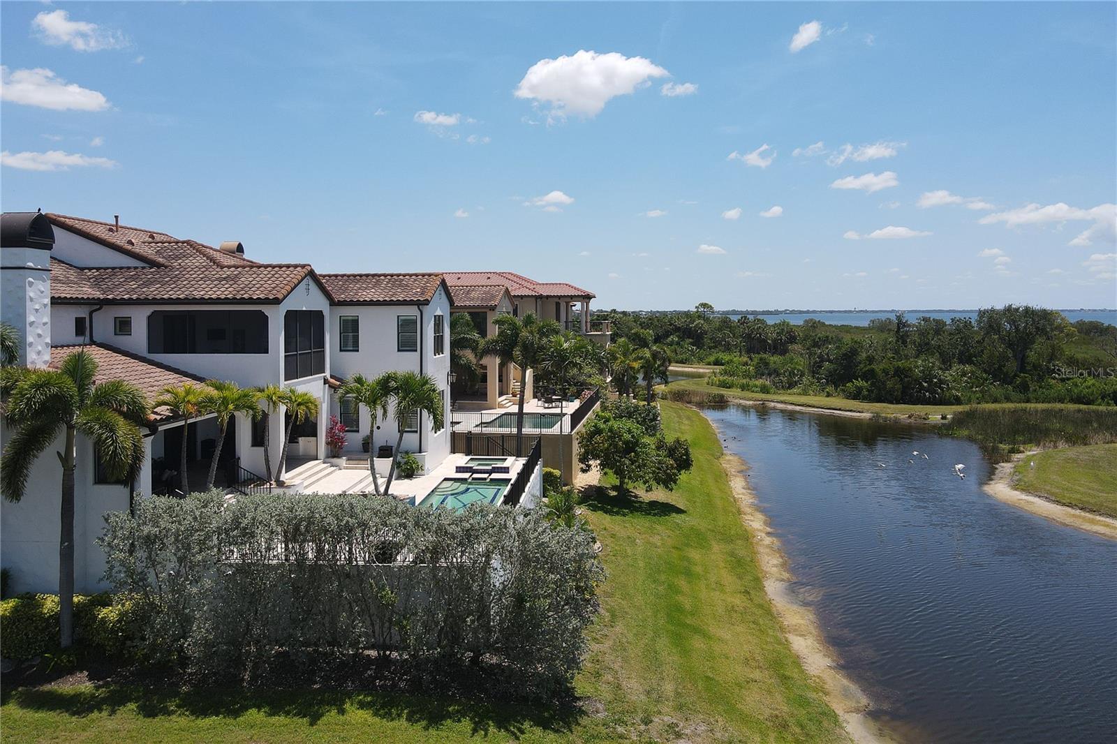 A4672859 Property Photo