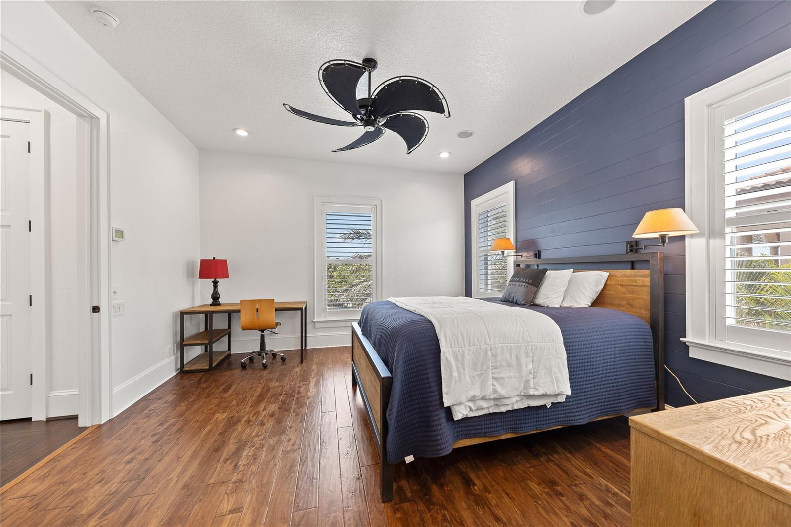 A4672859 Property Photo