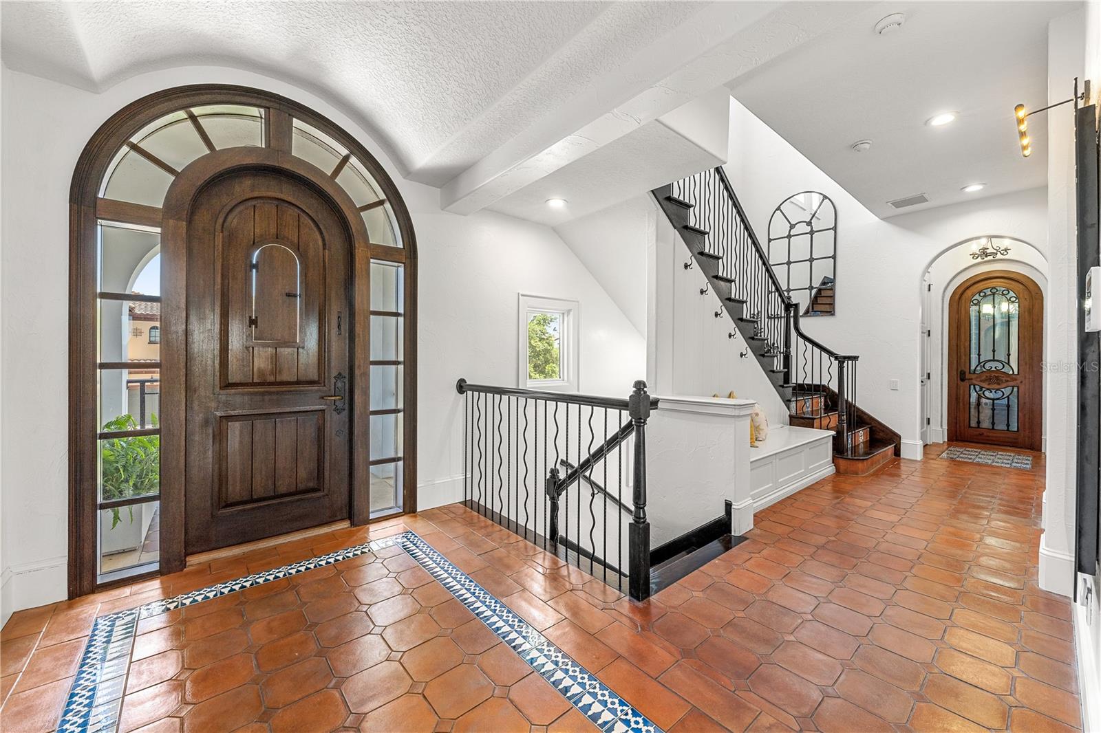 A4672859 Property Photo