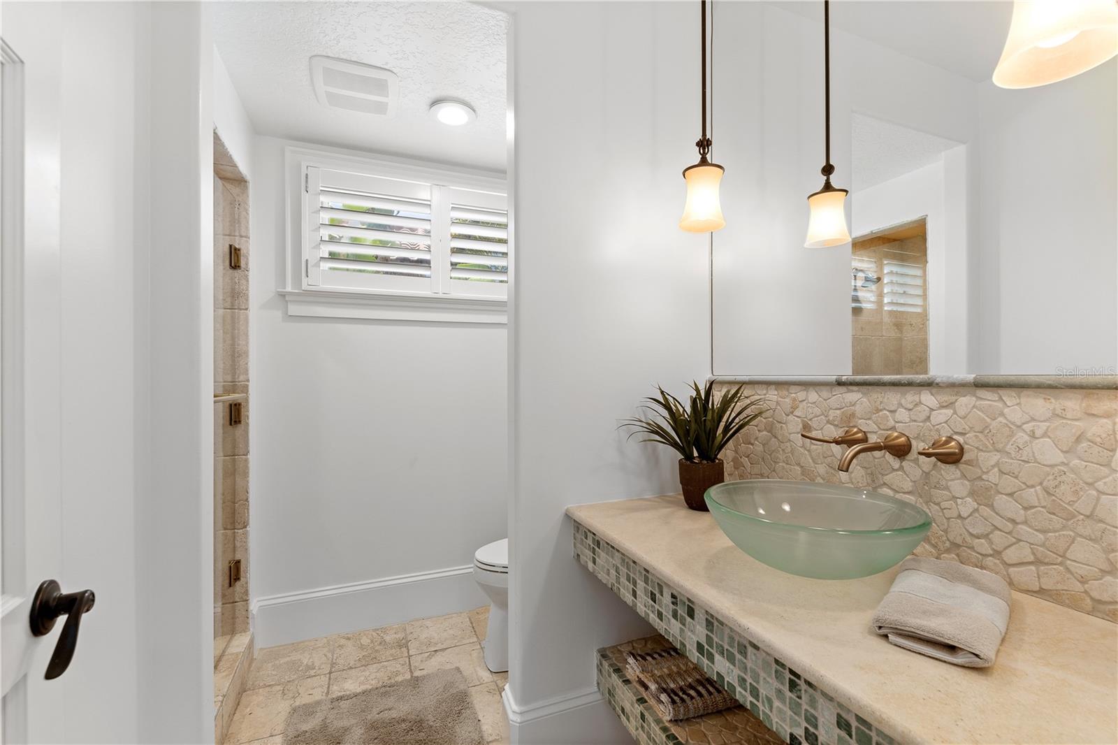 A4672859 Property Photo