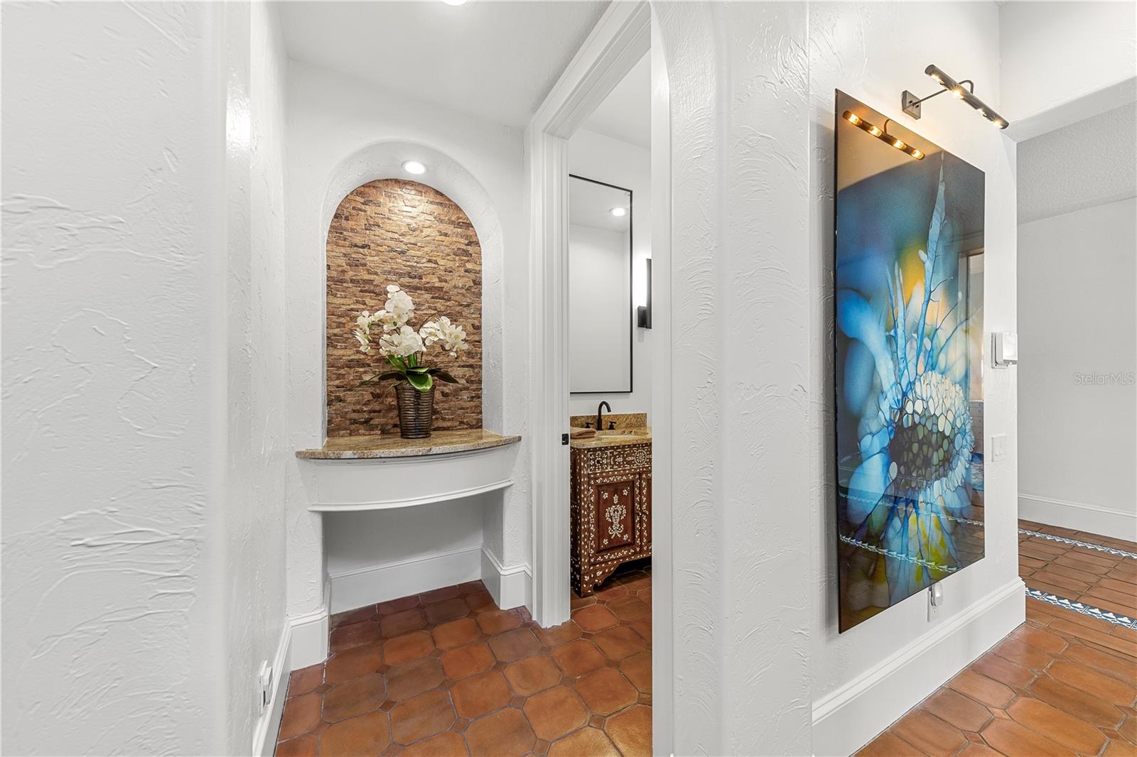 A4672859 Property Photo