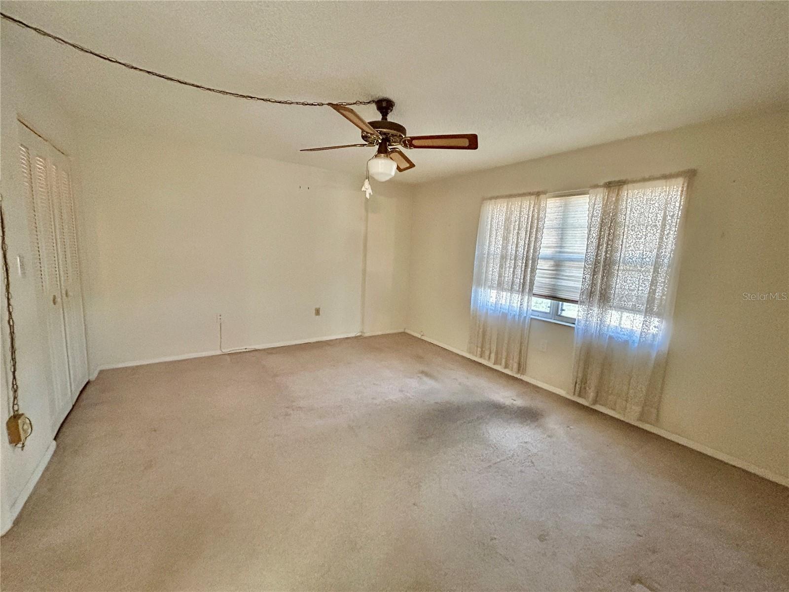 TB8450197 Property Photo