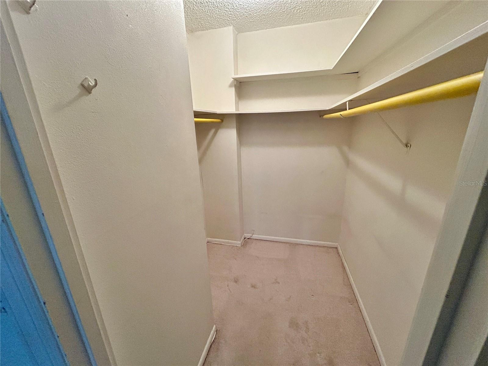 TB8450197 Property Photo