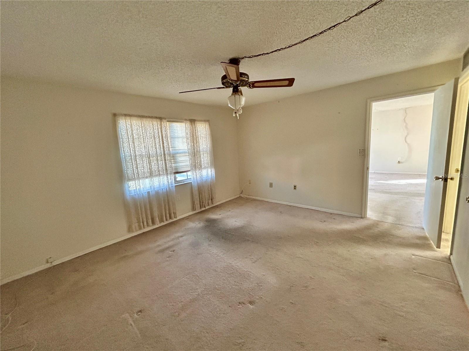 TB8450197 Property Photo