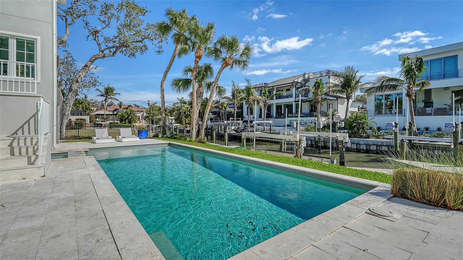 A4672868 Property Photo