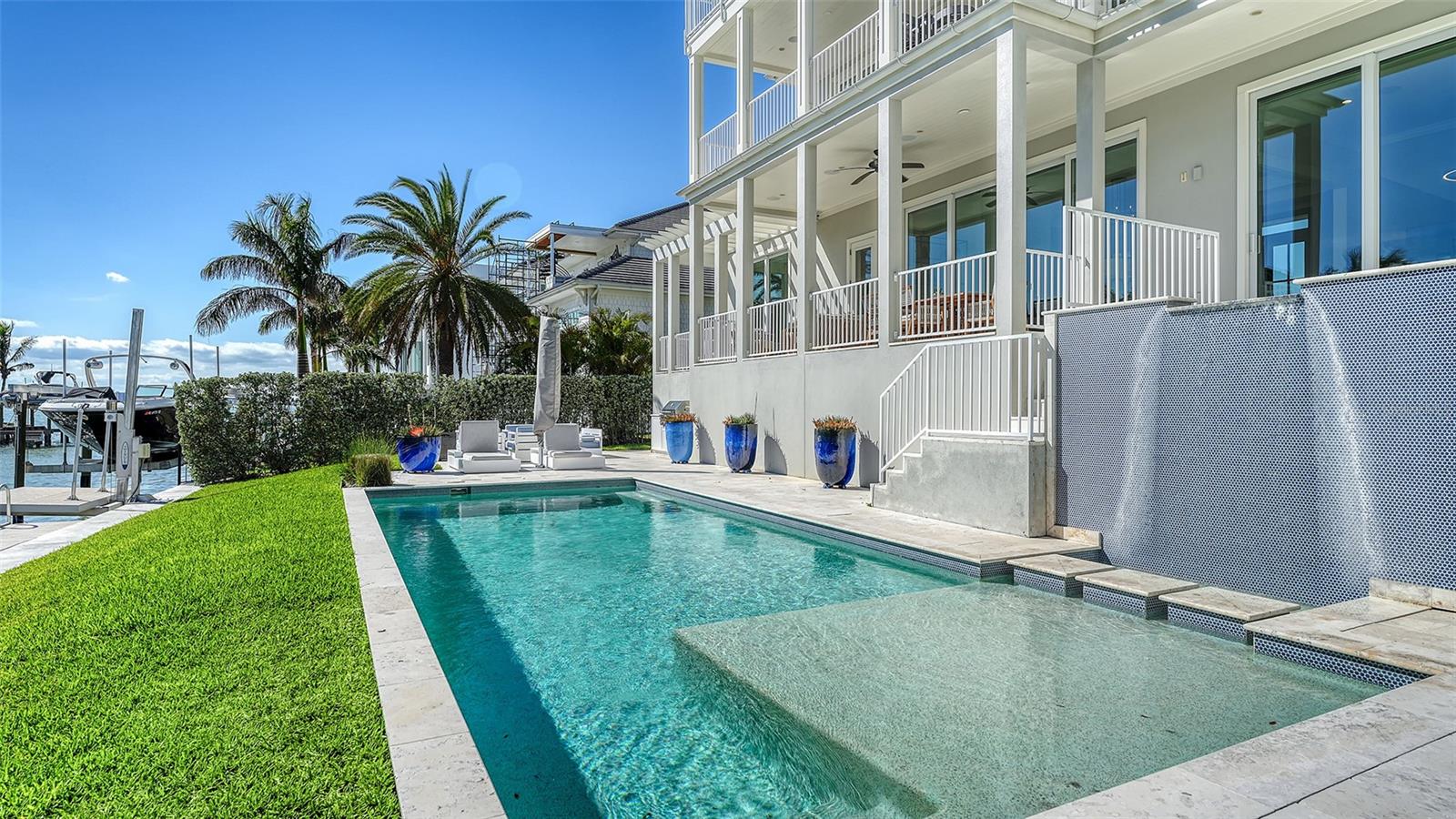 A4672868 Property Photo