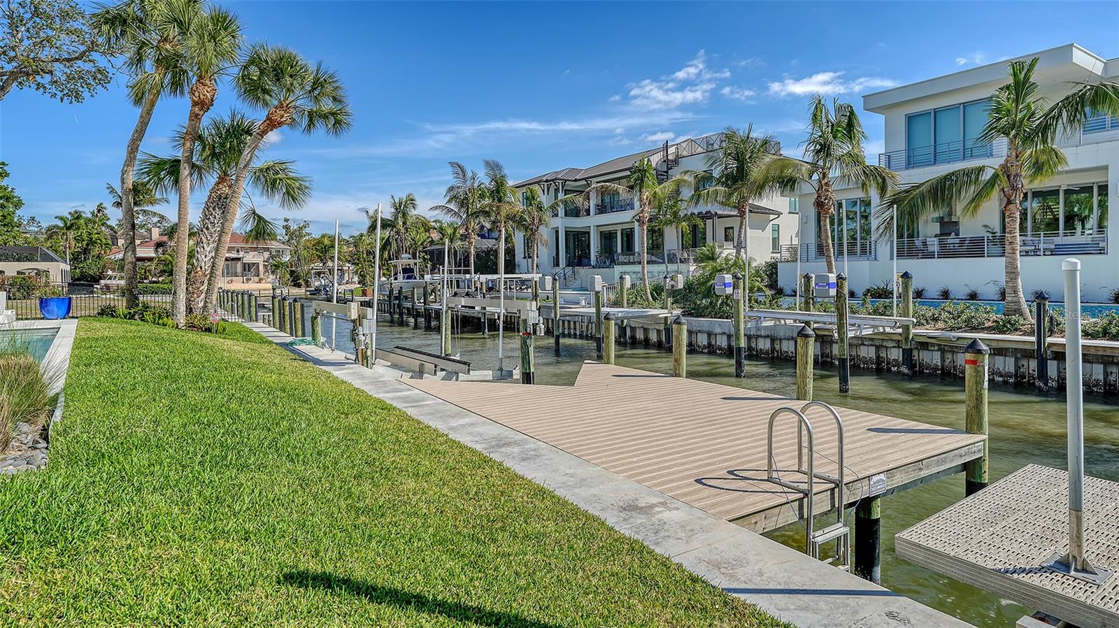 A4672868 Property Photo