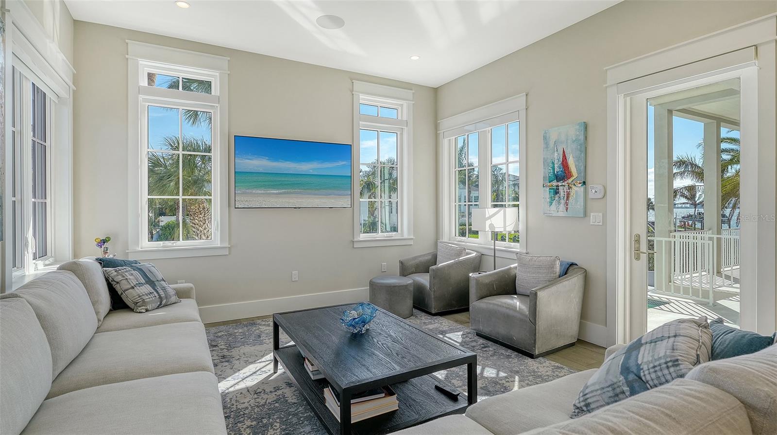 A4672868 Property Photo