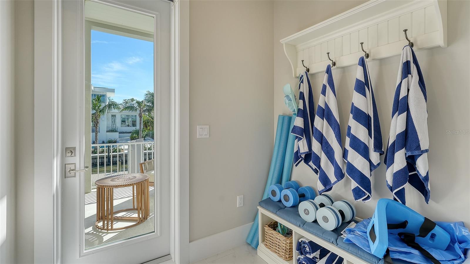 A4672868 Property Photo