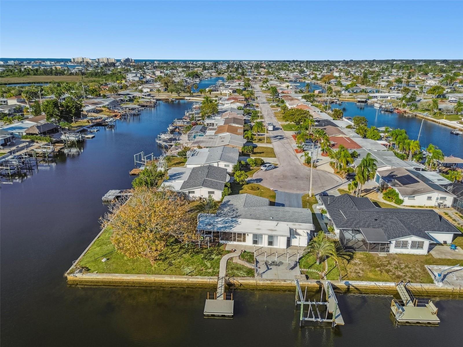 corner lot on culdesac