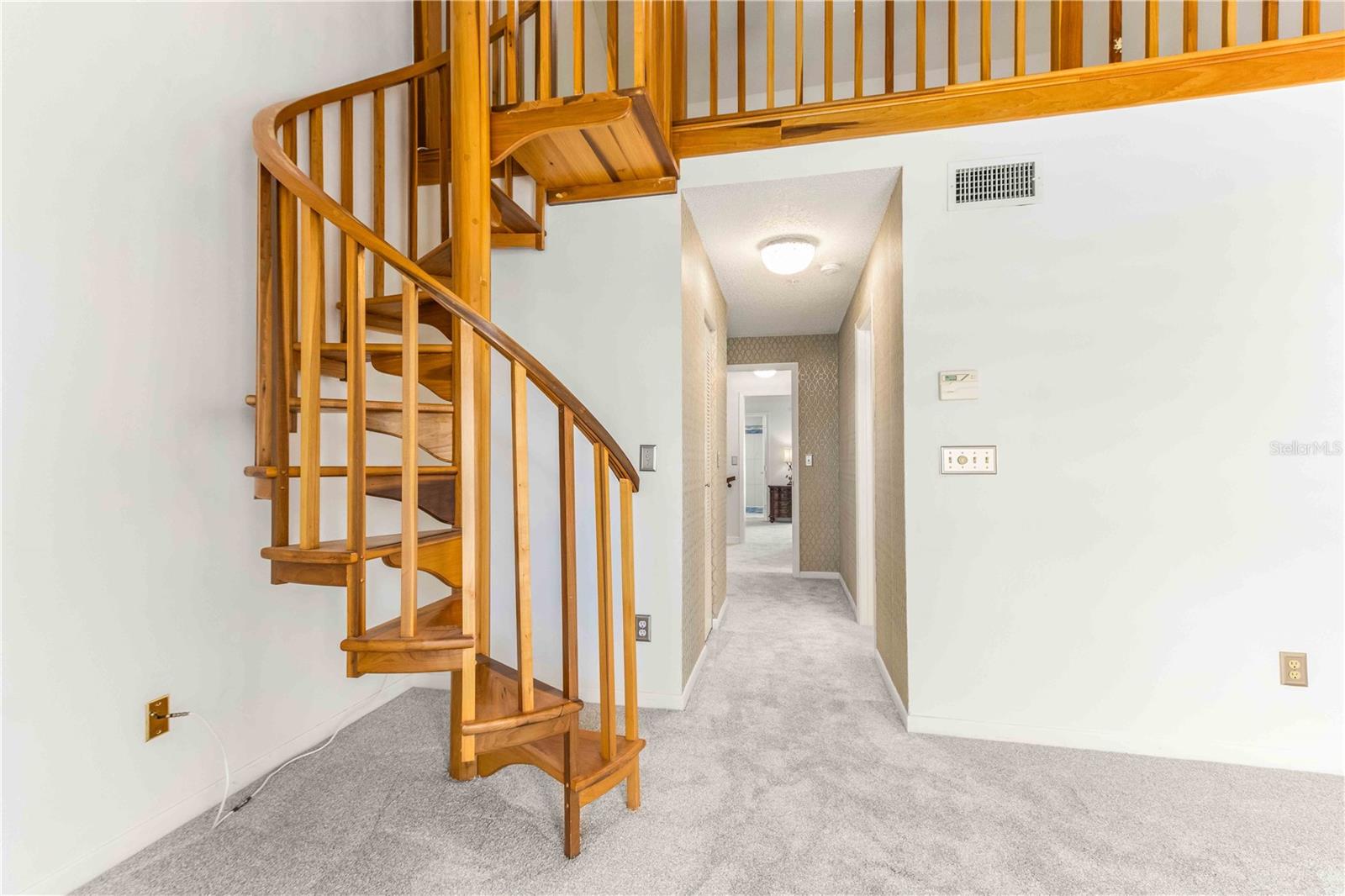 3RD BED TO STAIRS UP TO LOFT