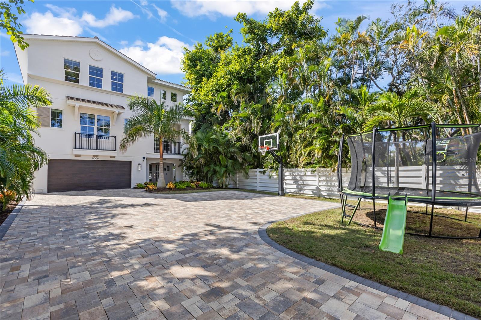 A4672889 Property Photo