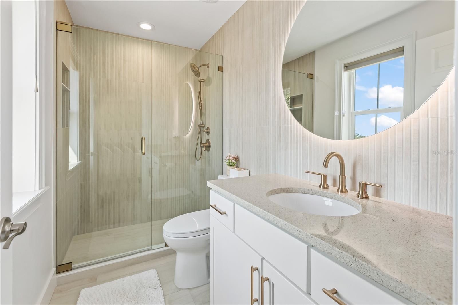 A4672889 Property Photo