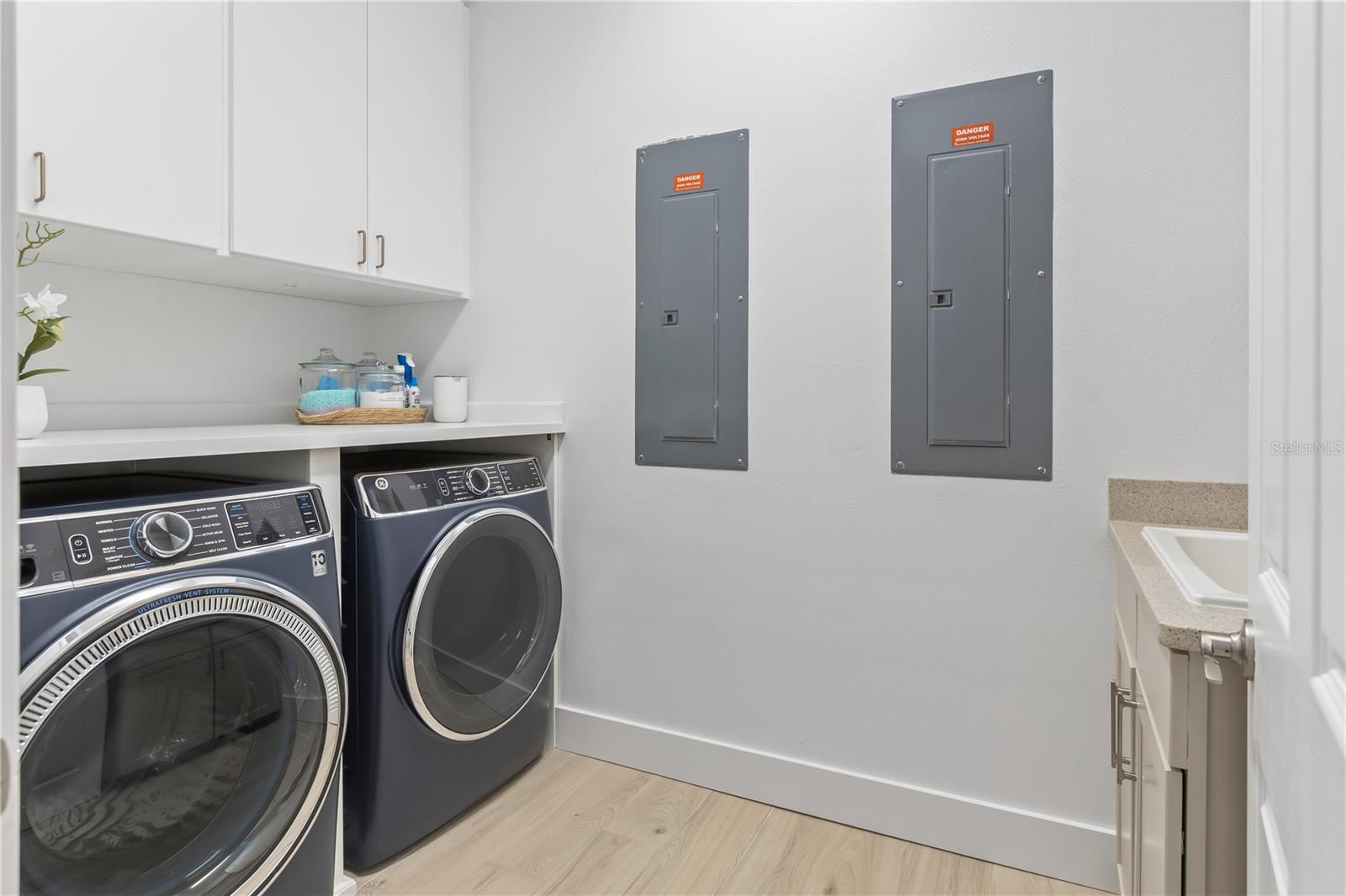 A4672889 Property Photo