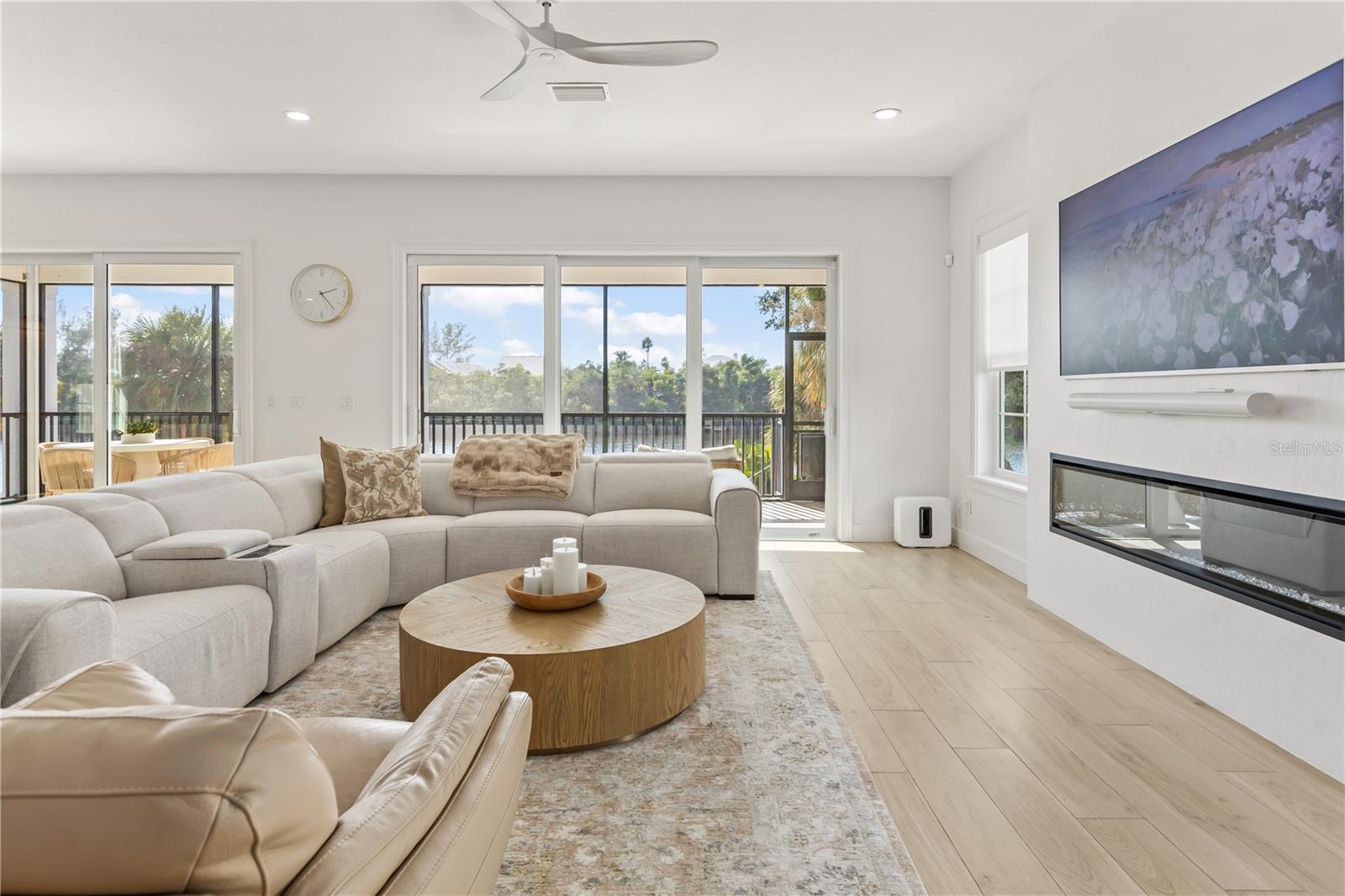 A4672889 Property Photo