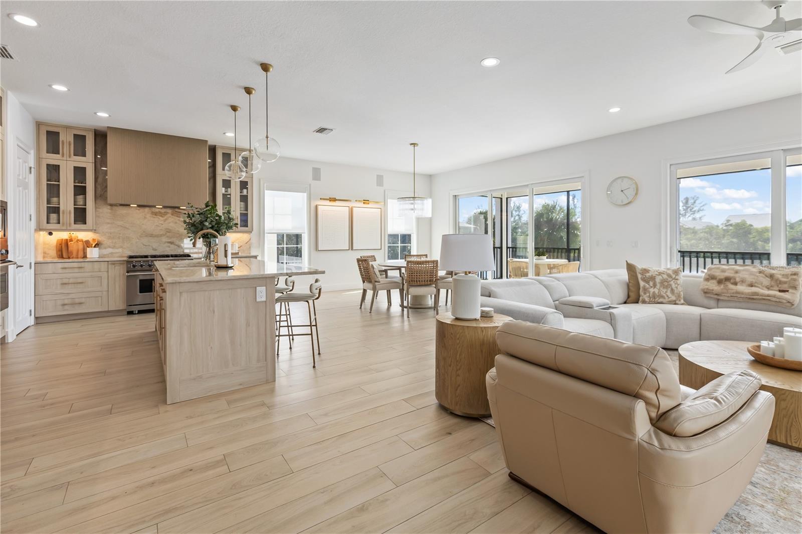 A4672889 Property Photo