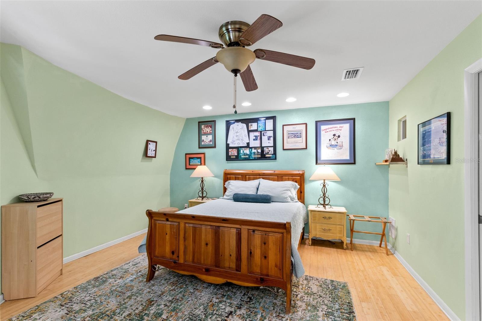 5789 N APOPKA VINELAND RD, ORLANDO, FL, 32818