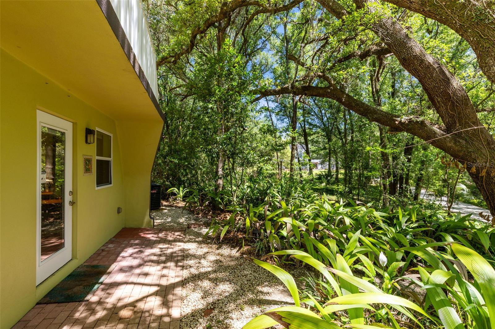 5789 N APOPKA VINELAND RD, ORLANDO, FL, 32818