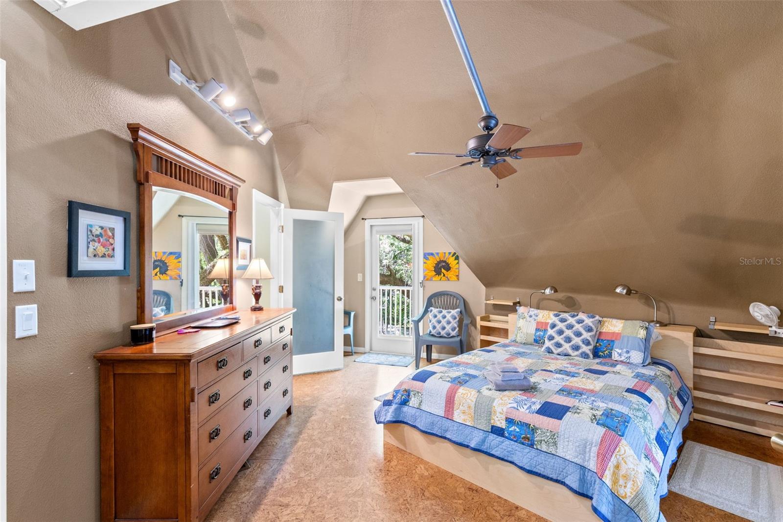 5789 N APOPKA VINELAND RD, ORLANDO, FL, 32818